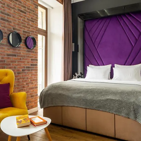 Theatre Boutique Apartahotel 3*