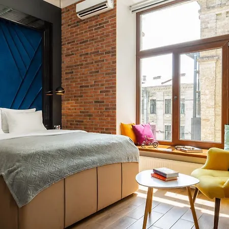 Theatre Boutique Apartahotel 3*